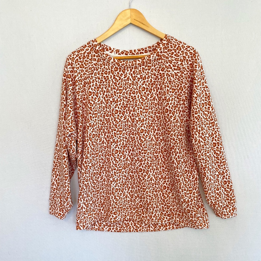 LOU & GREY Women's Small Brown Cream Leopard Print Crew Neck Sweatshirt